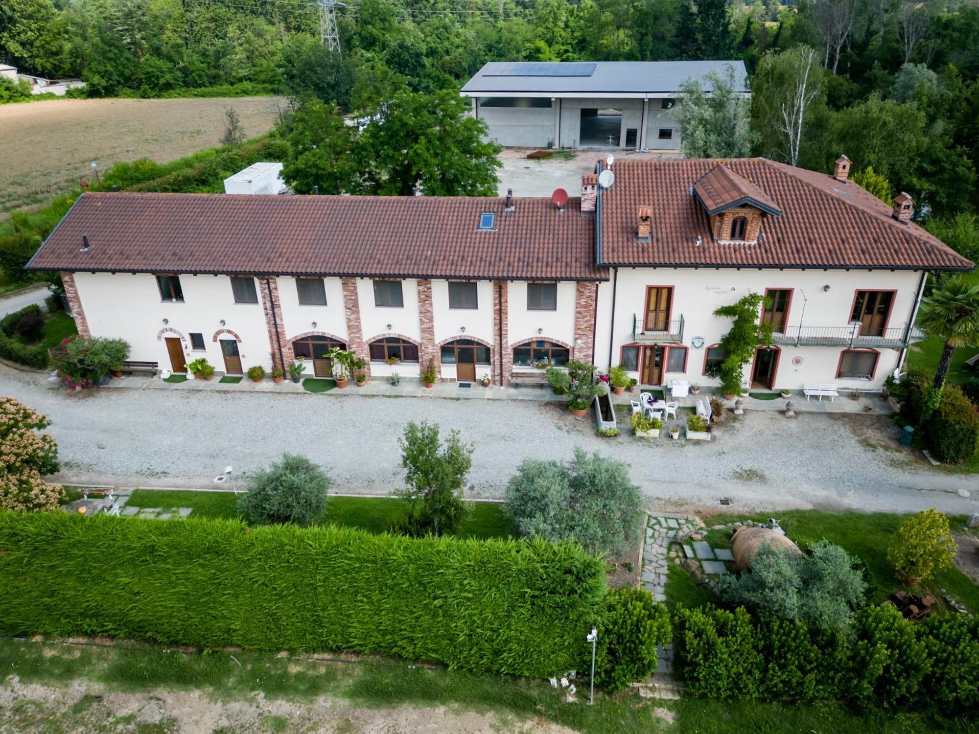 Agriturismo Parco Campofelice Lombardore Екстериор снимка
