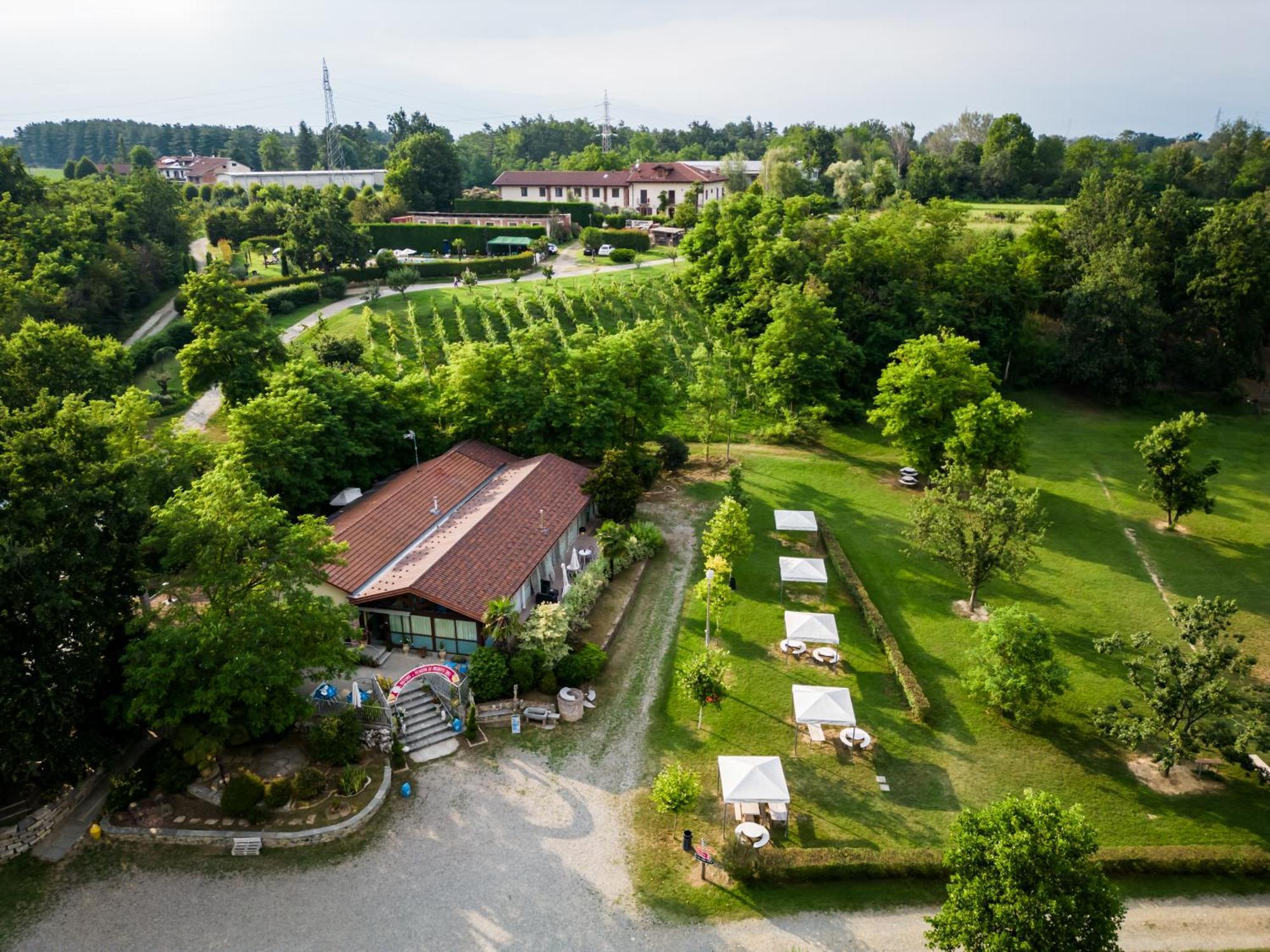 Agriturismo Parco Campofelice Bed & Breakfast Lombardore Екстериор снимка