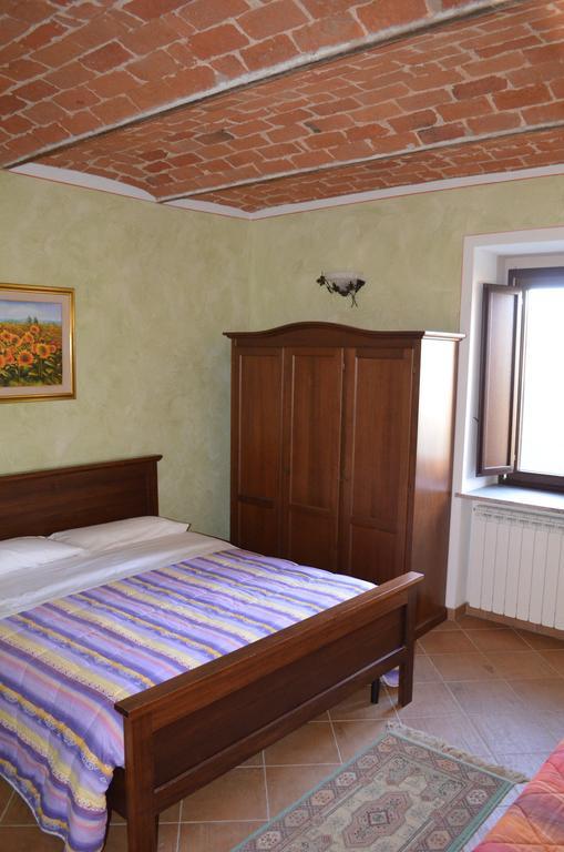 Agriturismo Parco Campofelice Bed & Breakfast Lombardore Стая снимка